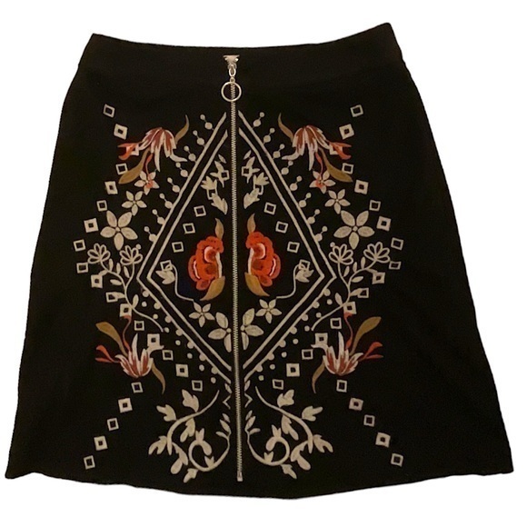 Thml Bohemian Embroidered Zip Skirt Euc